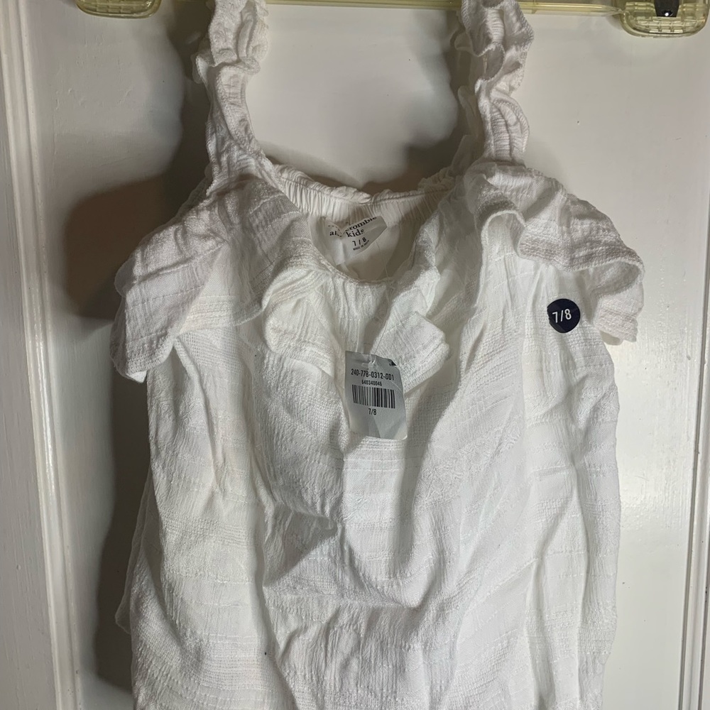 Abercrombie girls kids shirt size 7/8. Off the Shoulder top